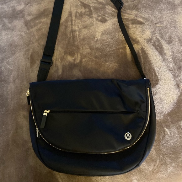 lululemon athletica Handbags - Lululemon All Night Festival Bag 5L